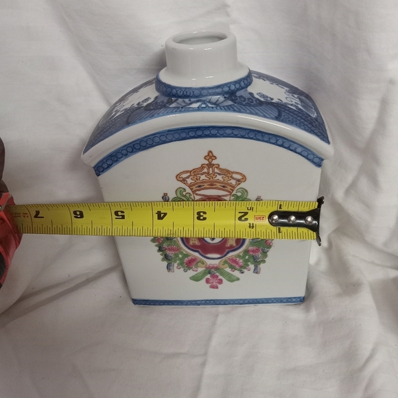 Vintage  Oriental Accents Porcelain Handpainted Decanter  Tea Caddy 8.25"×6 - Picture 4 of 8